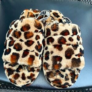 Softly used UGG strapped slipper/shoes with leopard print size USA 9!